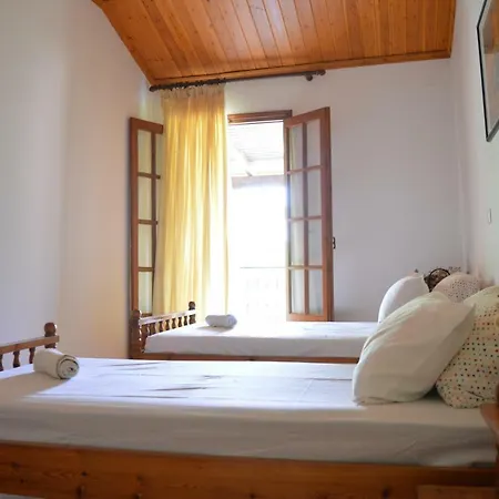 Casa vacanze Kato Korakiana, Detached House