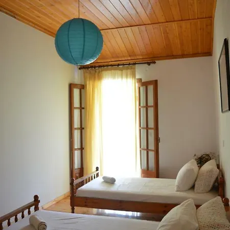 Kato Korakiana, Detached House *
